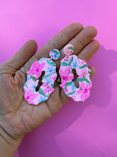 Load image into Gallery viewer, Petal Party in Posey Dangle