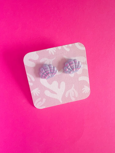 Periwinkle translucent shell studs