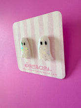 Load image into Gallery viewer, White Sparkle Ghost Stud