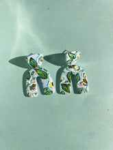 Load image into Gallery viewer, Sweet Magnolia Arches
