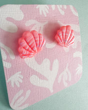 Load image into Gallery viewer, Coral translucent shell studs