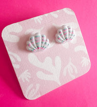 Load image into Gallery viewer, White translucent shell studs