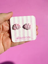 Load image into Gallery viewer, Pink muted marble shell studs