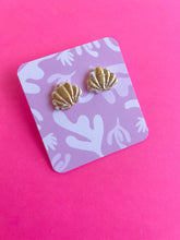 Load image into Gallery viewer, Gold Shell Studs