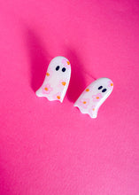 Load image into Gallery viewer, Daisy Ghost Stud