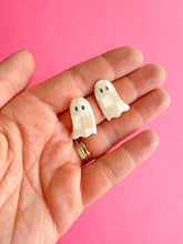 Load image into Gallery viewer, Tan Checkered Ghost Stud