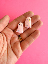 Load image into Gallery viewer, Pink Sparkle Ghost Stud
