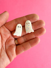 Load image into Gallery viewer, White Sparkle Ghost Stud